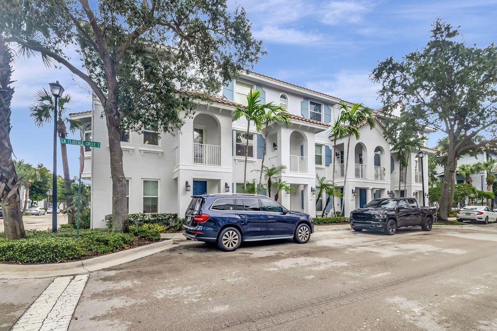 1274 Via Panzani, Boynton Beach, FL 33426