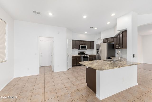 4419 W POWELL Drive, New River, AZ 85087
