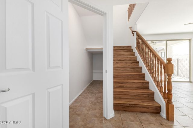 4419 W POWELL Drive, New River, AZ 85087