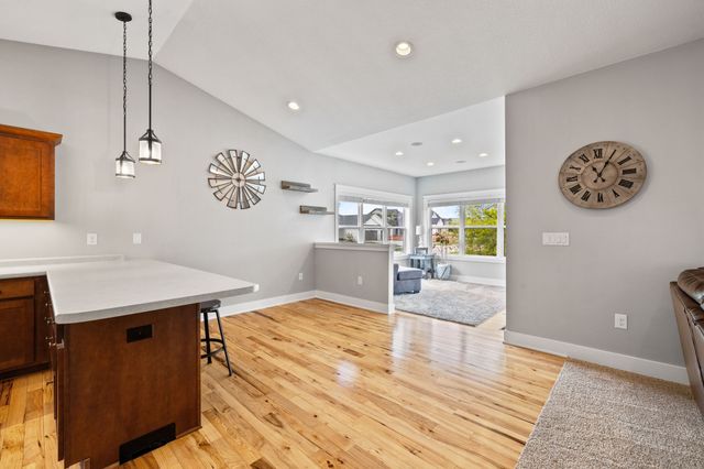 8002 NW 104th Court, Johnston, IA 50131