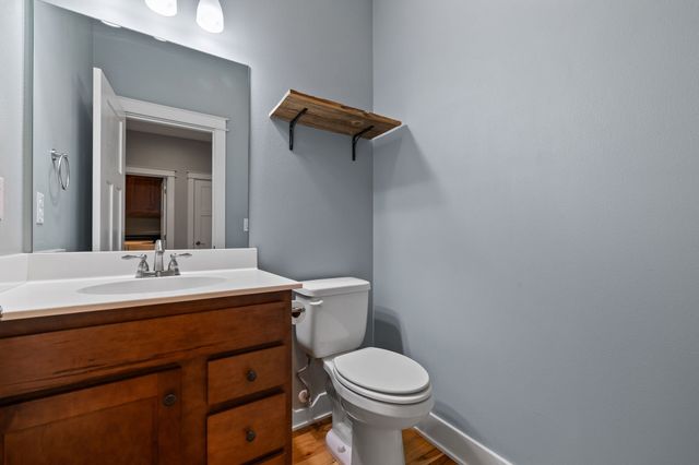 8002 NW 104th Court, Johnston, IA 50131