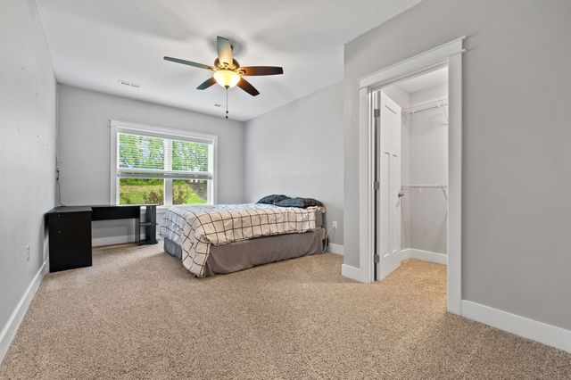 8002 NW 104th Court, Johnston, IA 50131