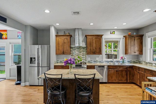 1423 Grantham Ln SE, Salem, OR 97302