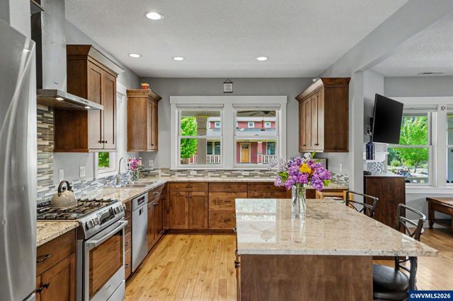 1423 Grantham Ln SE, Salem, OR 97302