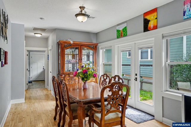 1423 Grantham Ln SE, Salem, OR 97302