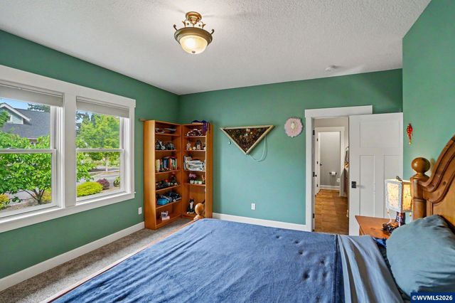 1423 Grantham Ln SE, Salem, OR 97302