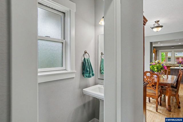 1423 Grantham Ln SE, Salem, OR 97302