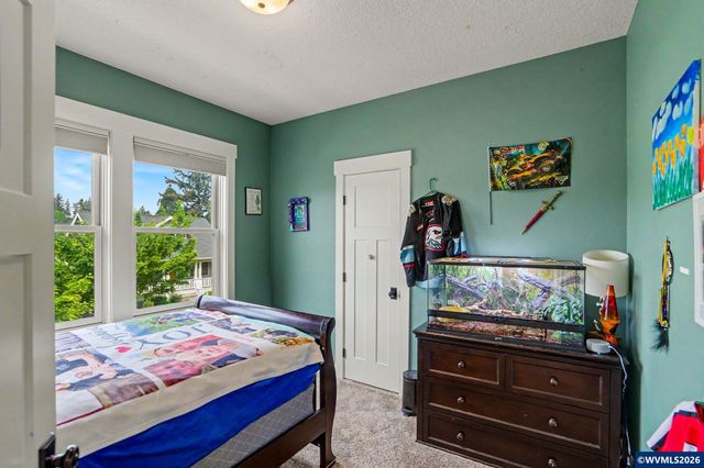 1423 Grantham Ln SE, Salem, OR 97302