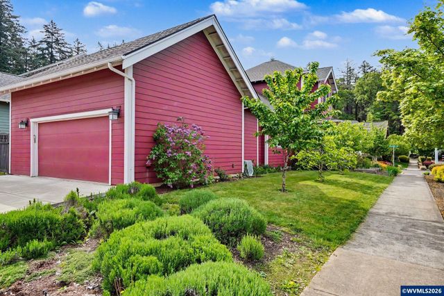 1423 Grantham Ln SE, Salem, OR 97302