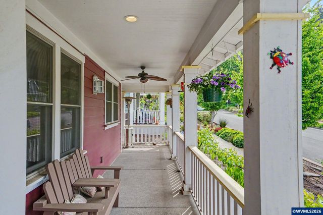 1423 Grantham Ln SE, Salem, OR 97302