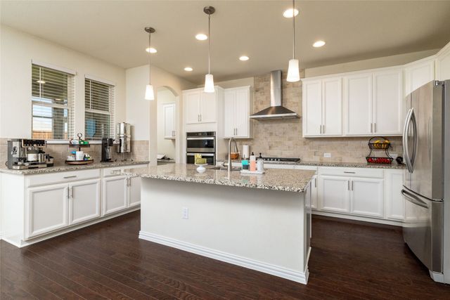 2504 Wallingford Drive, Mansfield, TX 76084
