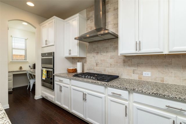2504 Wallingford Drive, Mansfield, TX 76084