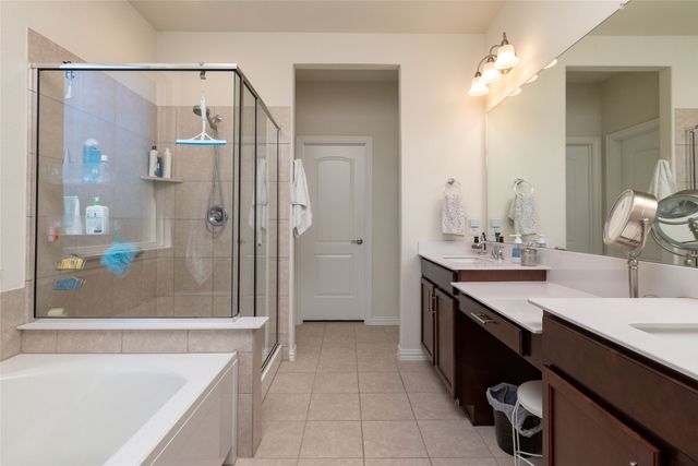 2504 Wallingford Drive, Mansfield, TX 76084