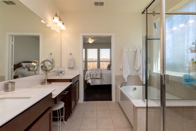 2504 Wallingford Drive, Mansfield, TX 76084
