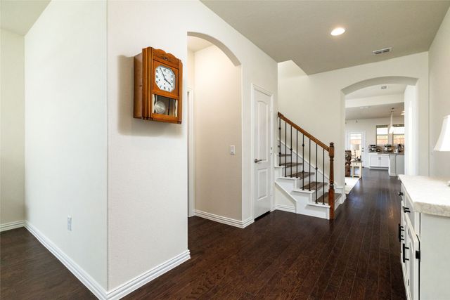 2504 Wallingford Drive, Mansfield, TX 76084