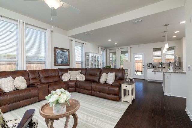 2504 Wallingford Drive, Mansfield, TX 76084