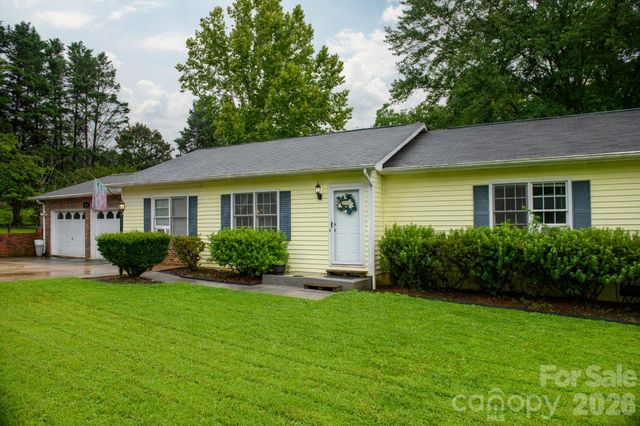 409 Cottrell Hill Road, Lenoir, NC 28645