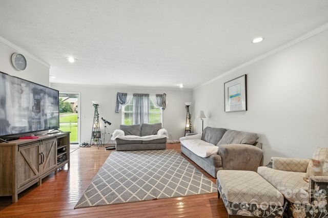 409 Cottrell Hill Road, Lenoir, NC 28645