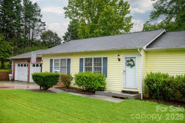 409 Cottrell Hill Road, Lenoir, NC 28645