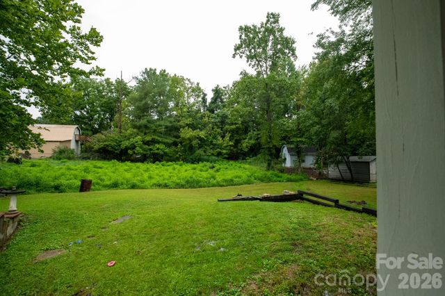 409 Cottrell Hill Road, Lenoir, NC 28645