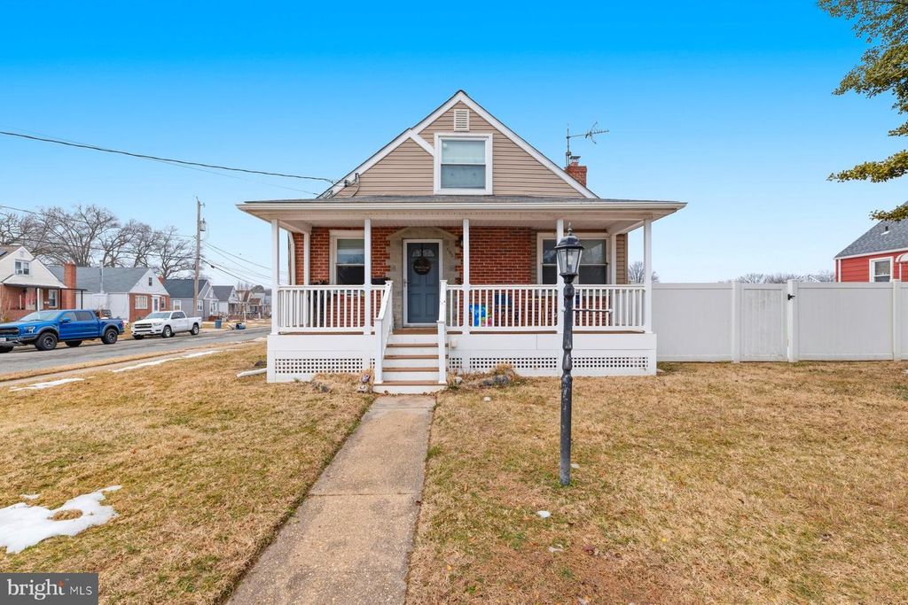 Image 1 of property listing at 600 SEENA RD, Essex, MD 21221