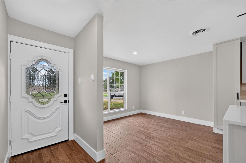 3615 Morningstar Lane, Farmers Branch, TX 75234 — photo 3