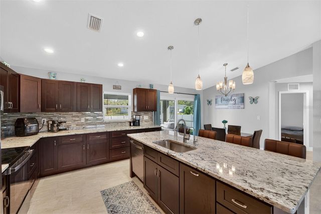 8646 LISA BOULEVARD, North Port, FL 34288