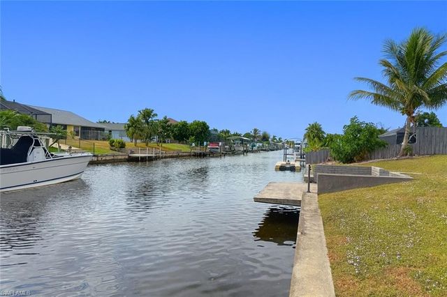 1452 SE 15th TER, Cape Coral, FL 33990