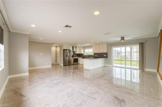 1452 SE 15th TER, Cape Coral, FL 33990