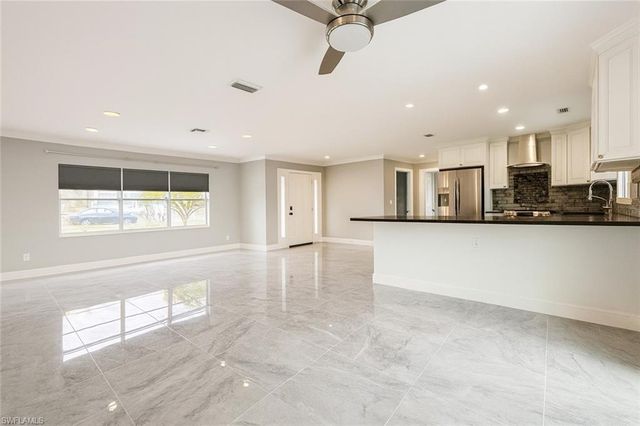 1452 SE 15th TER, Cape Coral, FL 33990