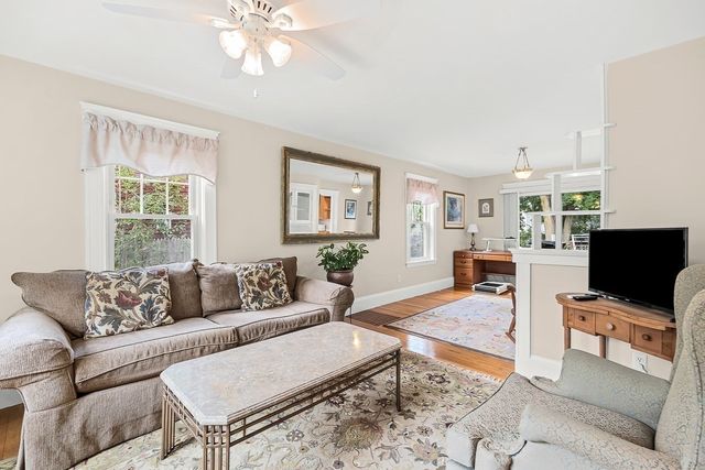 89 Bedford Street, Waltham, MA 02453