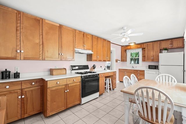 89 Bedford Street, Waltham, MA 02453