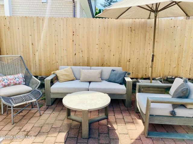 32 1st Street, Rumson, NJ 07760