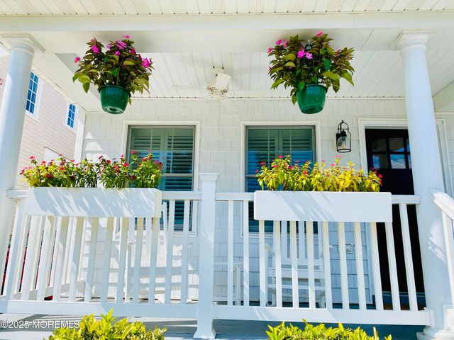 32 1st Street, Rumson, NJ 07760