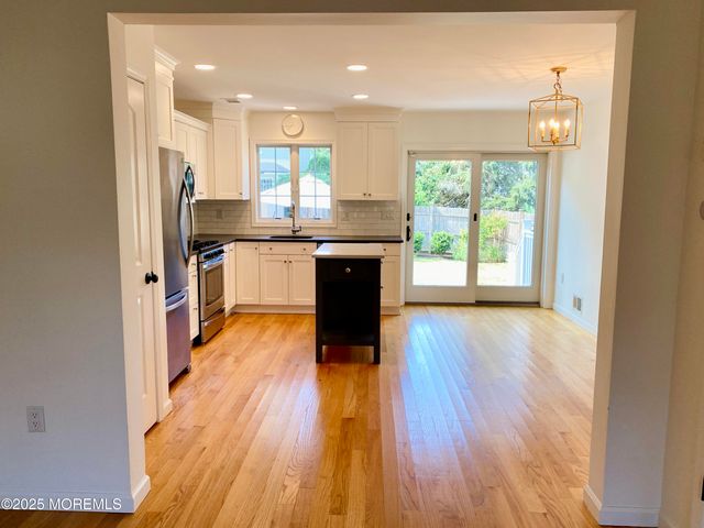 32 1st Street, Rumson, NJ 07760