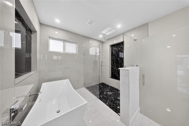 2929 SW 6th PL, Cape Coral, FL 33914