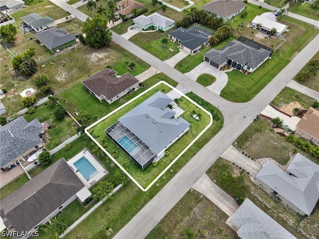 2929 SW 6th PL, Cape Coral, FL 33914