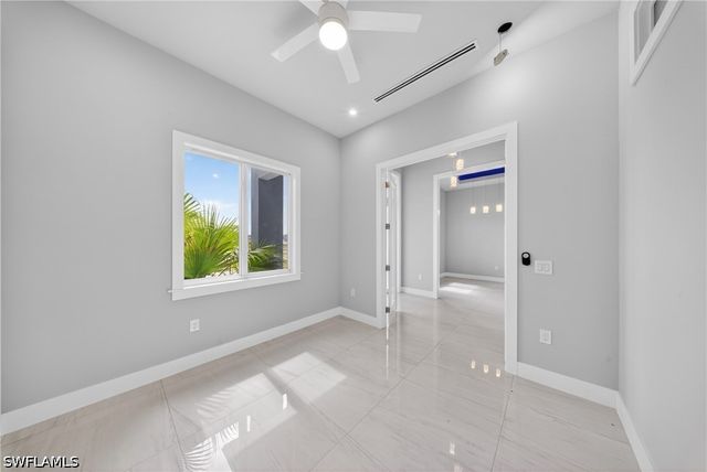 2929 SW 6th PL, Cape Coral, FL 33914