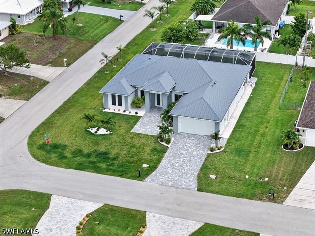 2929 SW 6th PL, Cape Coral, FL 33914