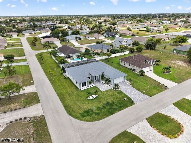 2929 SW 6th PL, Cape Coral, FL 33914