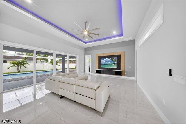 2929 SW 6th PL, Cape Coral, FL 33914