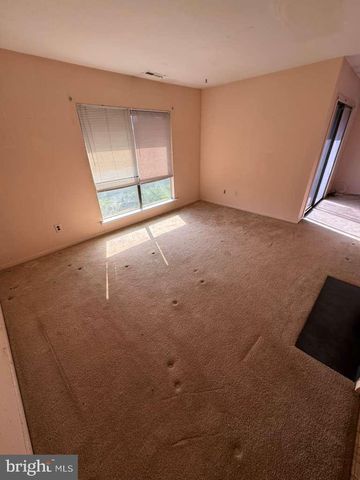 16-B E DAISY LANE, Mount Laurel, NJ 08054