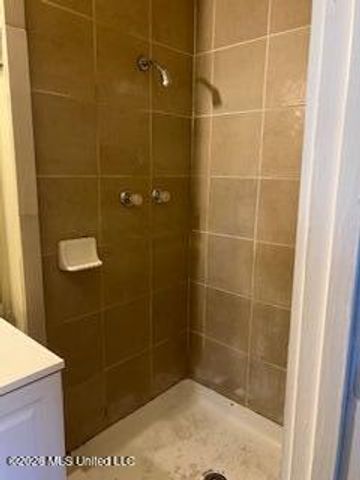 6663 Abraham Lincoln Drive, Jackson, MS 39213