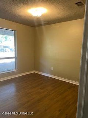 6663 Abraham Lincoln Drive, Jackson, MS 39213