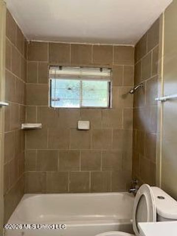 6663 Abraham Lincoln Drive, Jackson, MS 39213