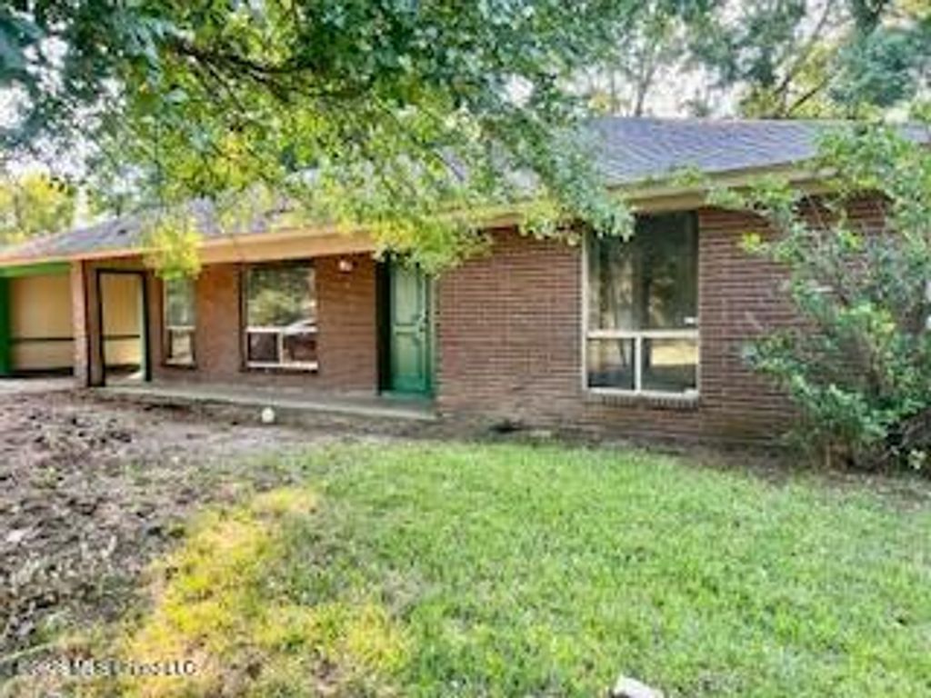 6663 Abraham Lincoln Drive, Jackson, MS 39213