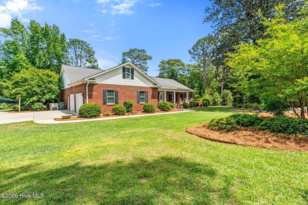 408 Jefferson Street, Hamlet, NC 28345