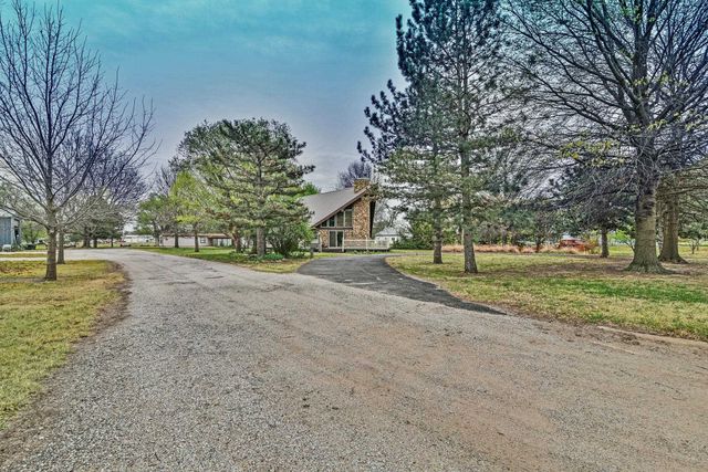 1107 Monroe, Harper, KS 67058