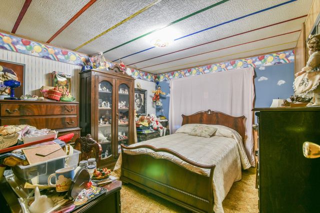 1107 Monroe, Harper, KS 67058