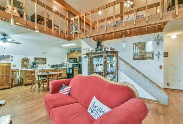 1107 Monroe, Harper, KS 67058